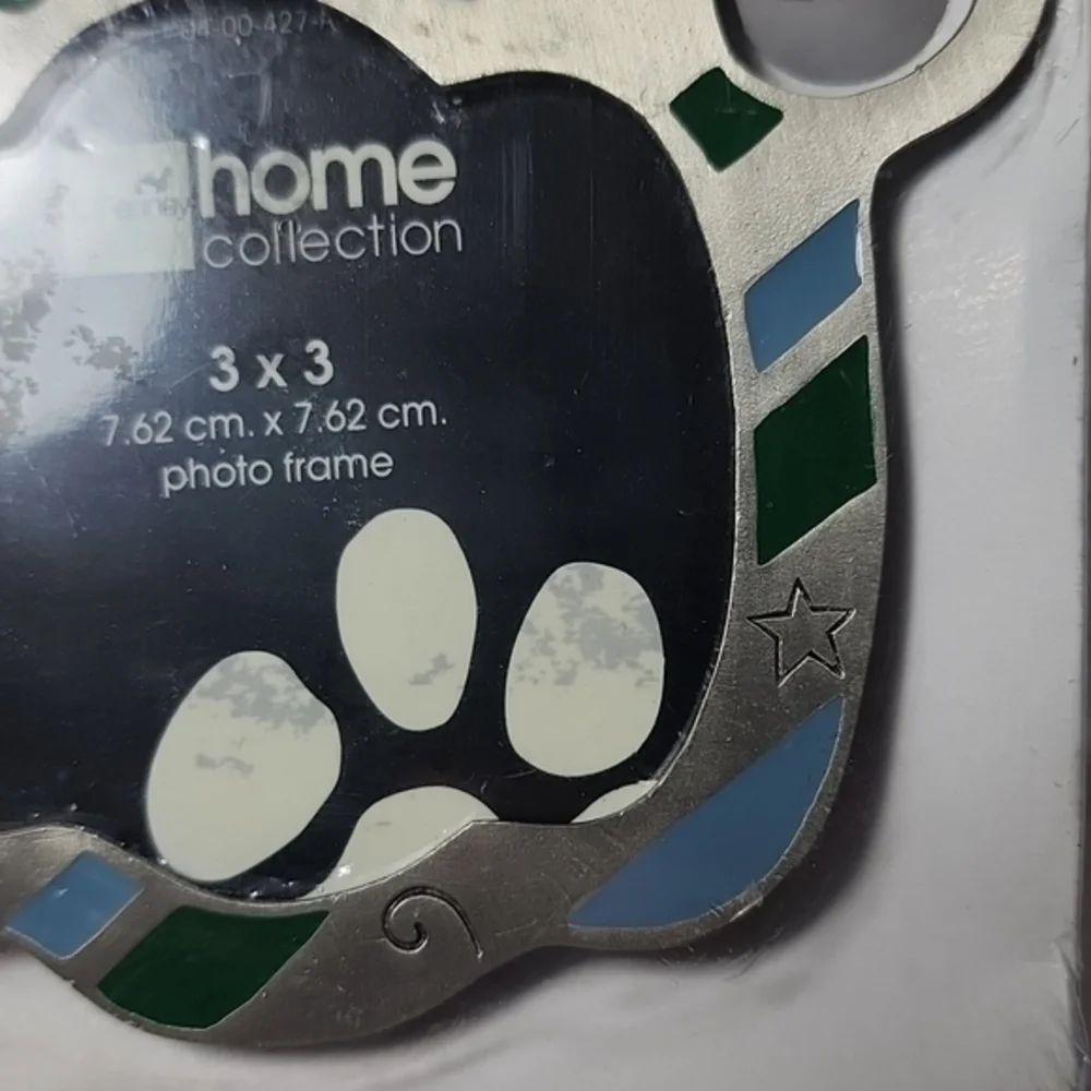 New in Package Metal‎ Paw Picture Frame